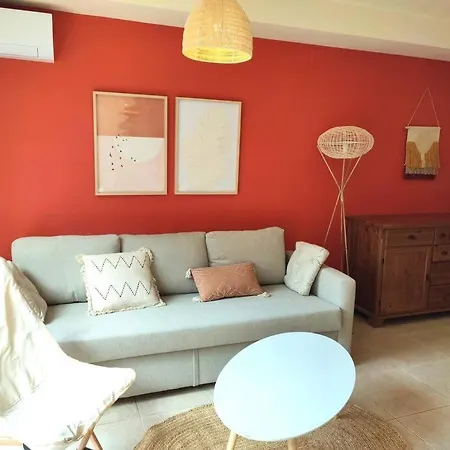 Holiday home Bonita Casa Con Piscina Comunitaria A 100 Metros Del Mar