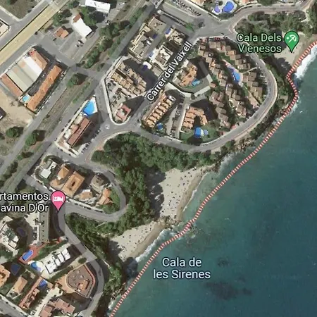 Bonita Casa Con Piscina Comunitaria A 100 Metros Del Mar Miami Playa