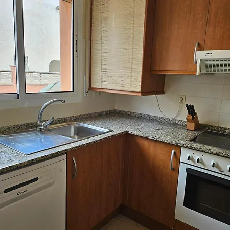 Bonita Casa Con Piscina Comunitaria A 100 Metros Del Mar Holiday home Miami Playa